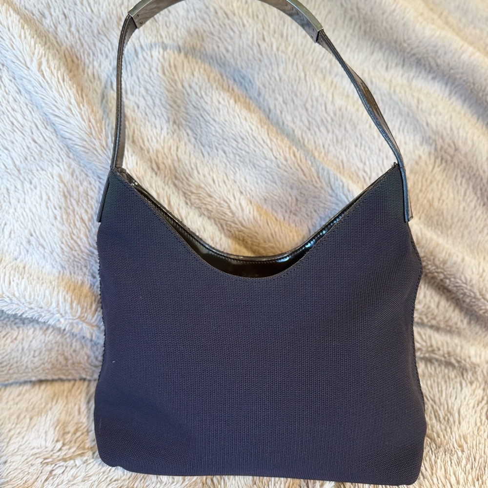 Gucci Black Canvas Shoulder Bag Minimalist Design - Picture 3 of 7